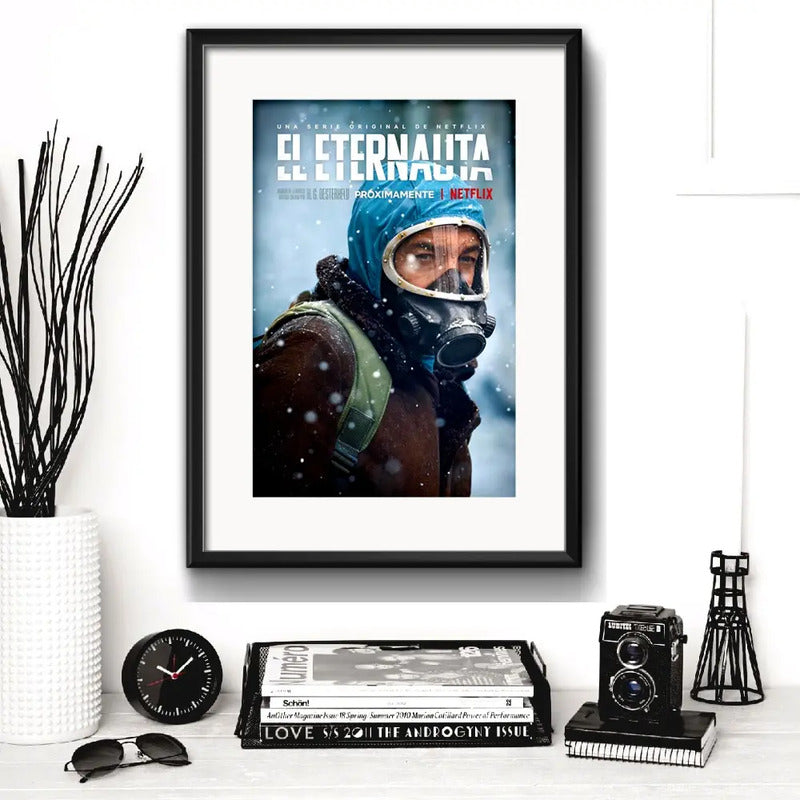 Cuadro El Eternauta Serie Argentina Ficción Con Paspartú Modelo 2 Negro