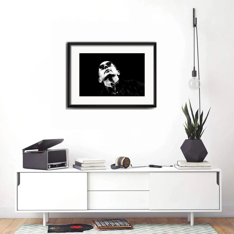 Cuadro Indio Solari Blanco Y Negro Rock 53x43cm Con Paspartú Marco Negro