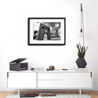 Cuadro Montevideo Foto Blanco Negro Br1 53x43cm Con Paspartú Puerta De La Ciudadela Con Marco Negro