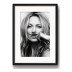 Cuadro Kate Moss Fashion Blanco Y Negro 53x43cm Con Paspartú Kate Moss Life Is A Joke Con Marco Negro