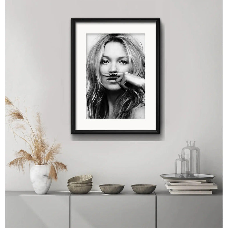 Cuadro Kate Moss Fashion Blanco Y Negro 53x43cm Con Paspartú Kate Moss Life Is A Joke Con Marco Negro