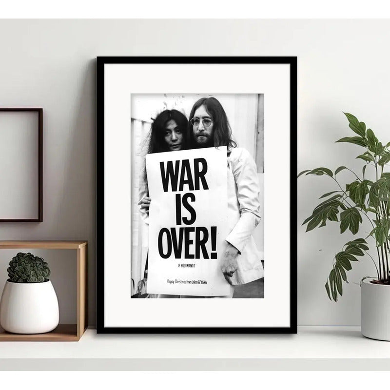 Cuadro John Lennon Yoko Ono War Is Over Frase Con Paspartú Marco Negro