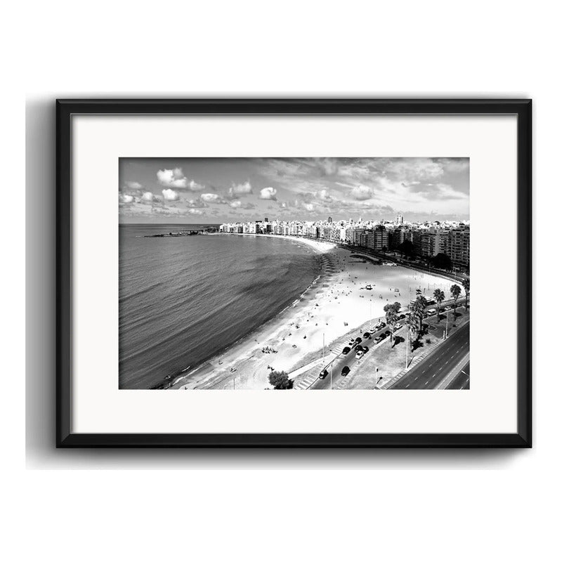 Cuadro Montevideo Pocitos Foto Blanco Y Negro Con Paspartú Marco Negro