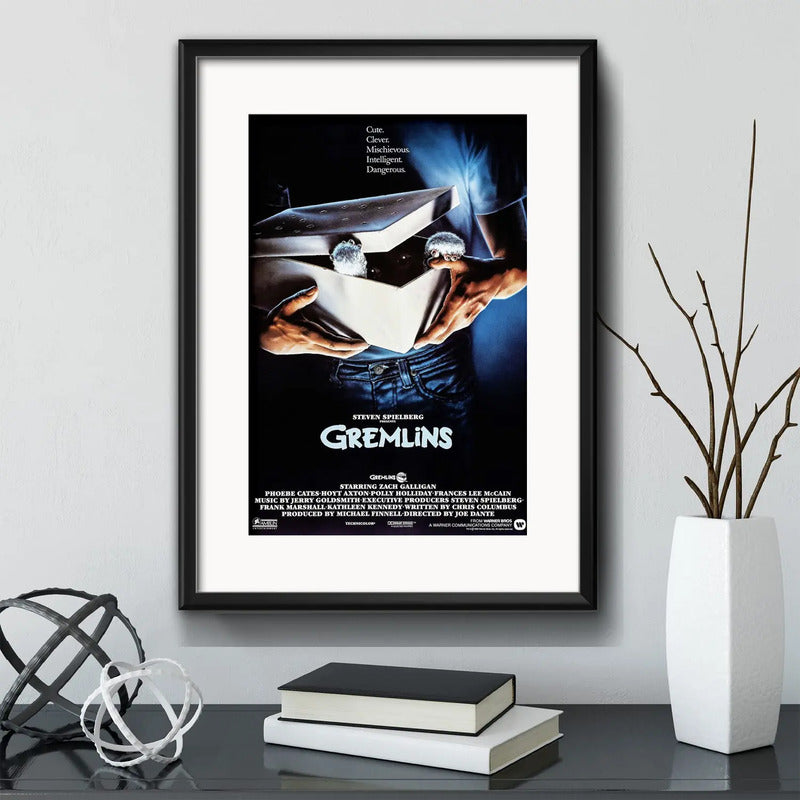 Cuadro Gremlins Gizmo Steven Spielberg Poster Con Paspartú Gremlins 1 Negro