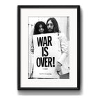 Cuadro John Lennon Yoko Ono War Is Over Frase Con Paspartú Marco Negro