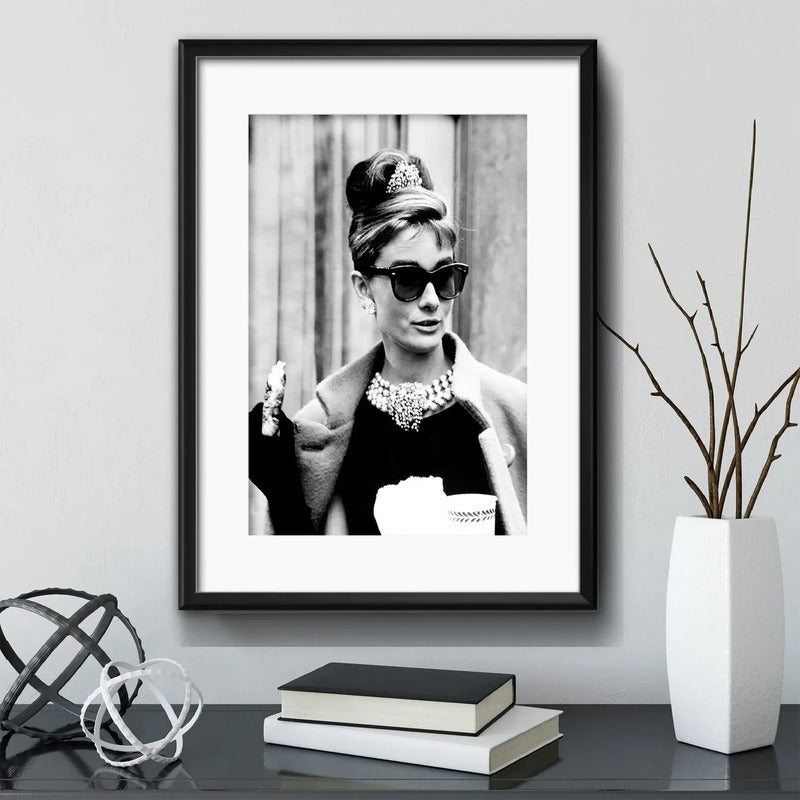 Cuadro Audrey Hepburn Escenas De Películas Con Paspartú Audrey Cinema 1 Con Marco Negro