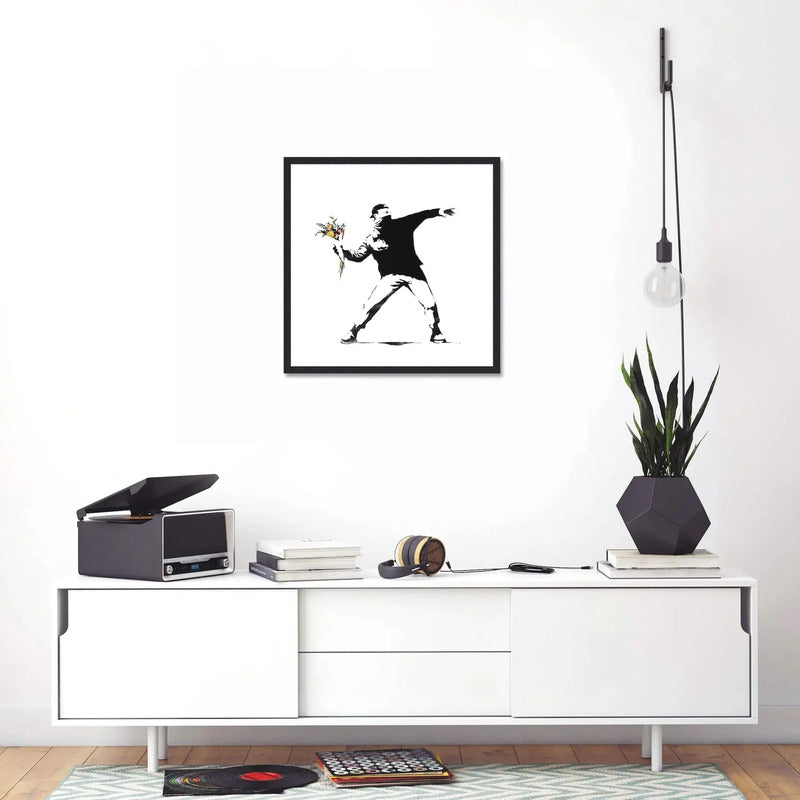 Cuadro Banksy Love Is In The Air Flower Thrower Arte 33x33cm Marco Negro