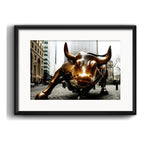 Cuadro Toro Wall Street Charging Bull 53x43cm Con Paspartú Marco Negro